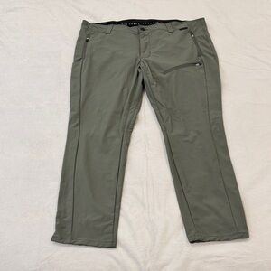 Men’s Wrangler All Terrain Gear Pants